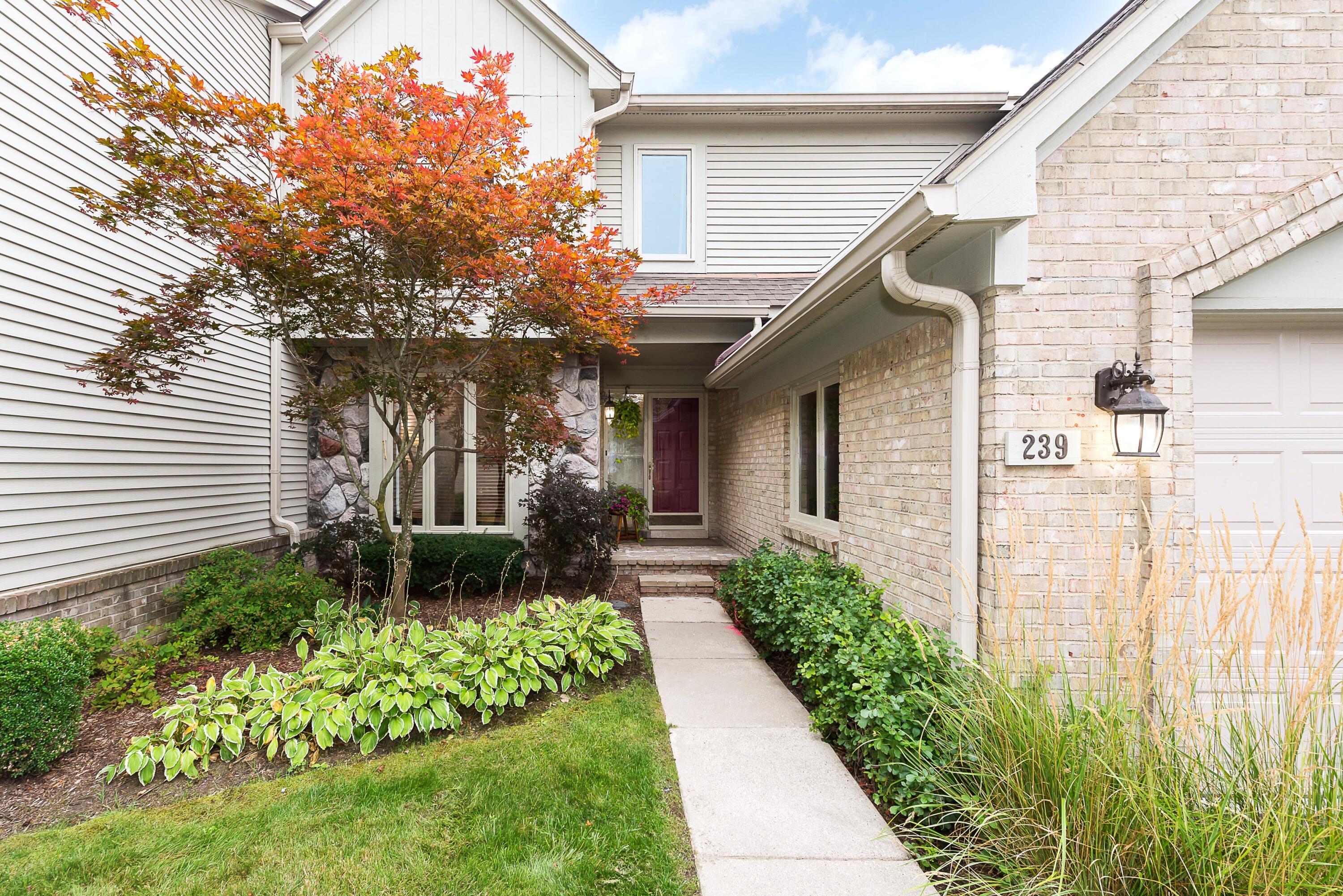 239 Saint Lawrence Boulevard