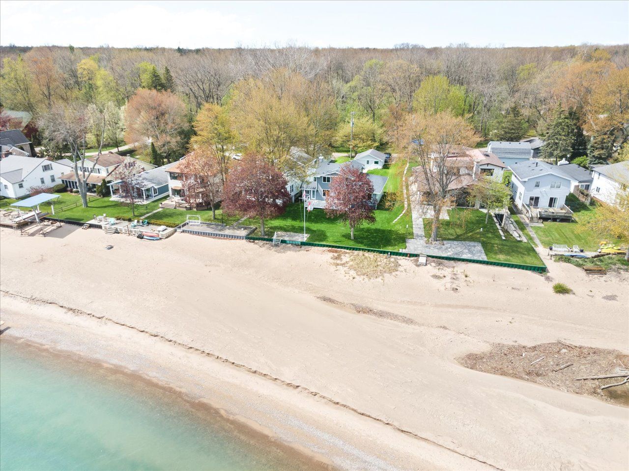 5444 LAKESHORE Road