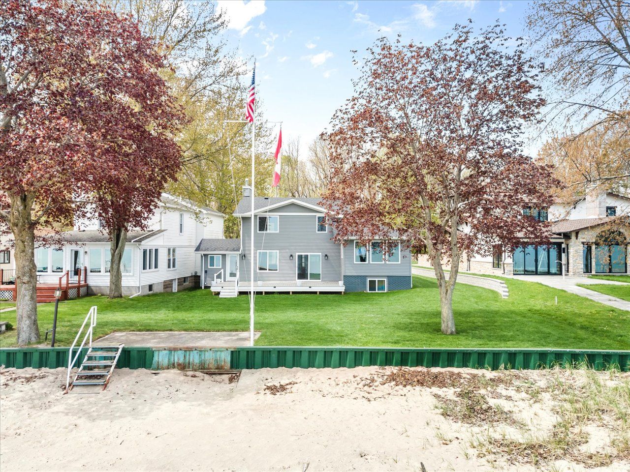 5444 LAKESHORE Road