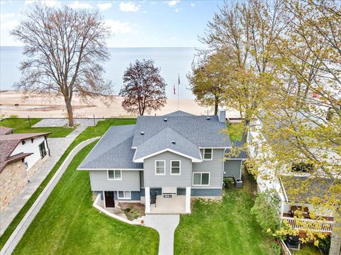 5444 LAKESHORE Road Fort Gratiot Charter Township St Clair MI 48059