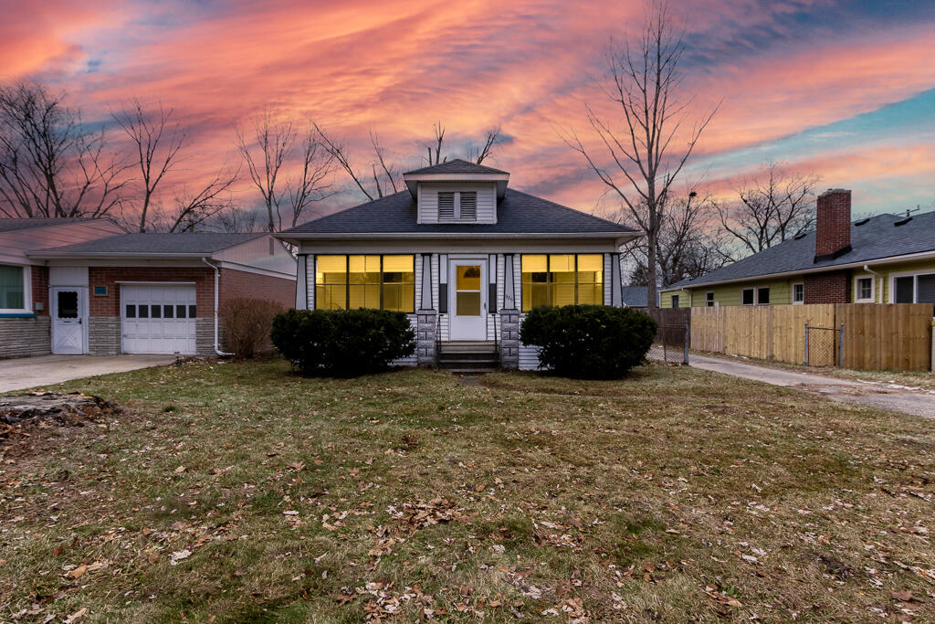 986 N Prospect Road