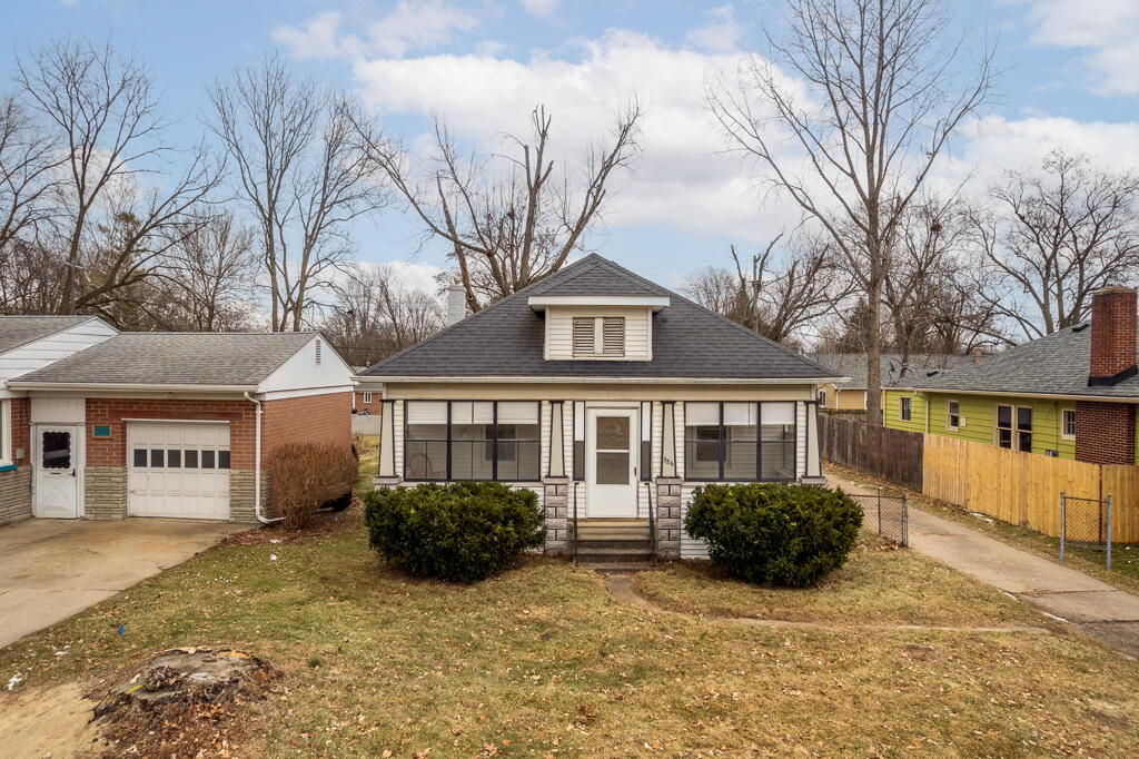 986 N Prospect Road