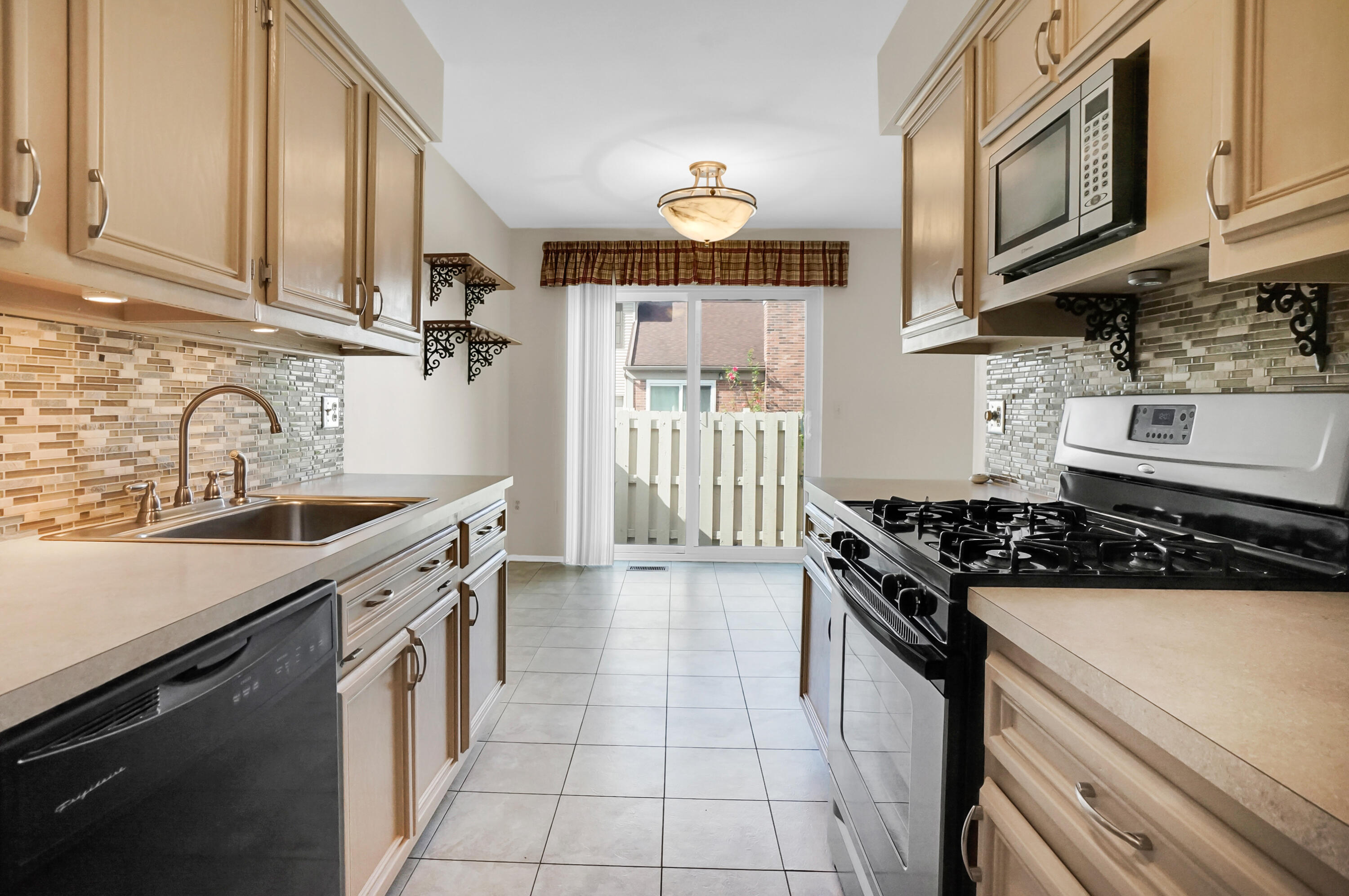 15853 Cambridge Drive #5