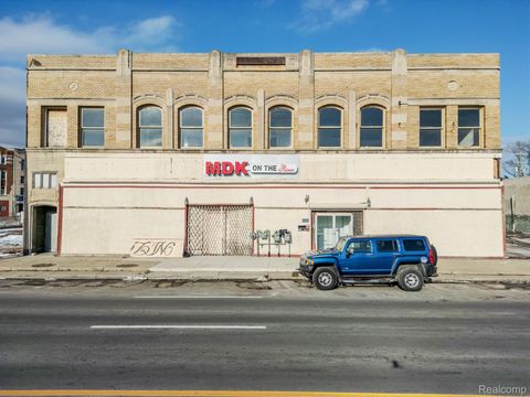 9008 GRAND RIVER Avenue Detroit City MI 48204