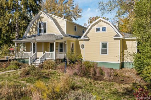 338 W Harrison Avenue Royal Oak City MI 48067