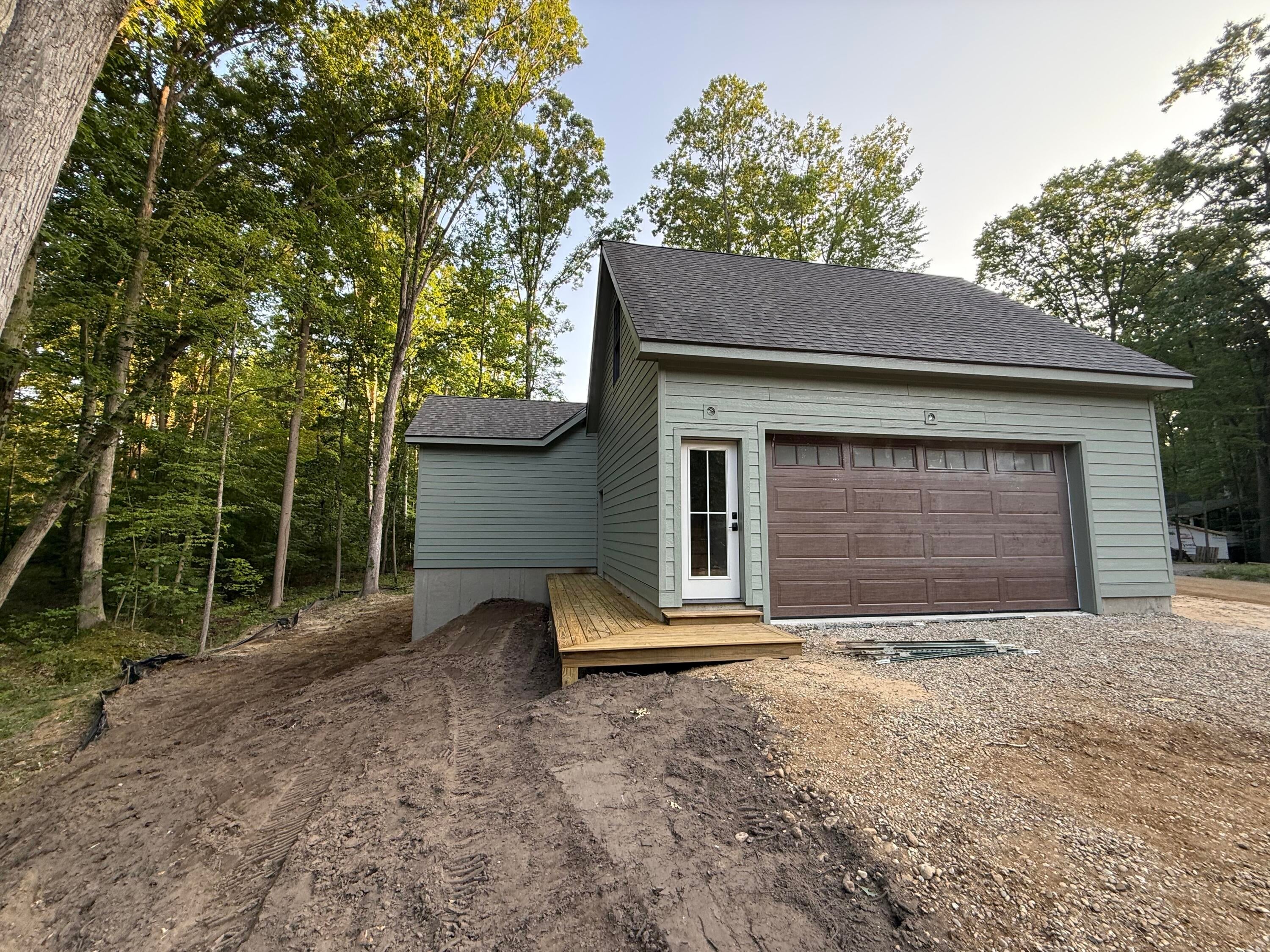 9132 National Parkway