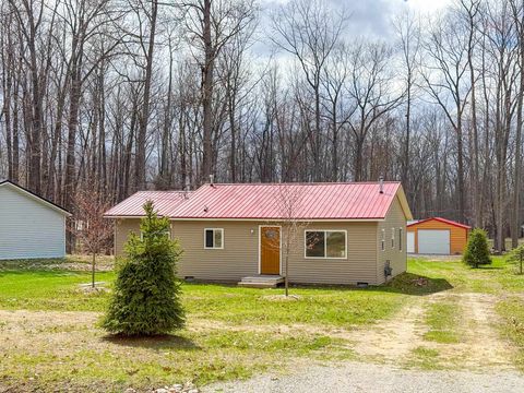 408 Kirkshire Avenue Markey Township MI 48653