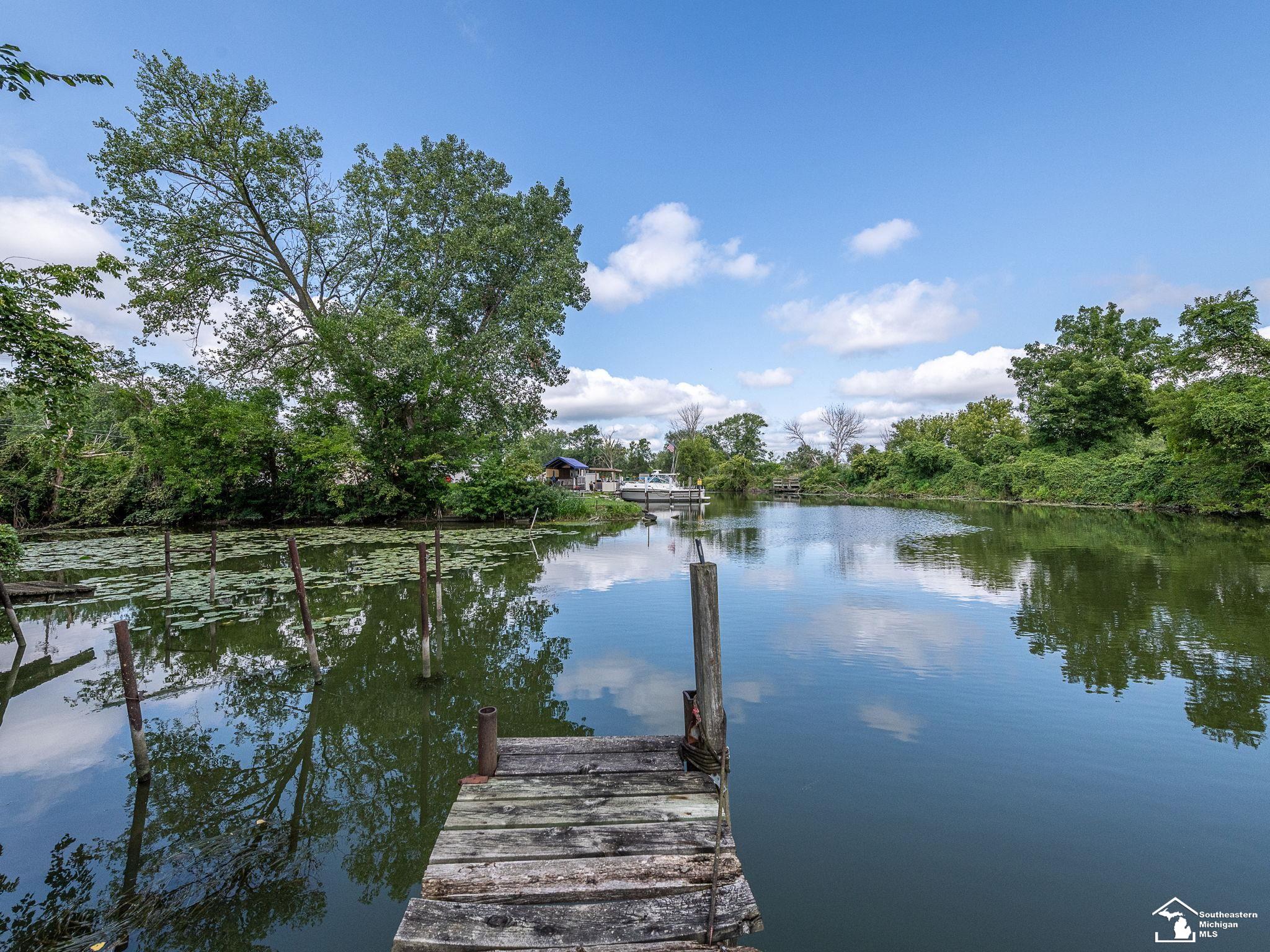14060 Laplaisance Road