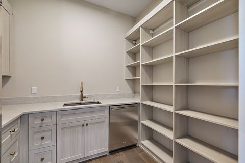 A home in OaklandCharterTownship_Oakland