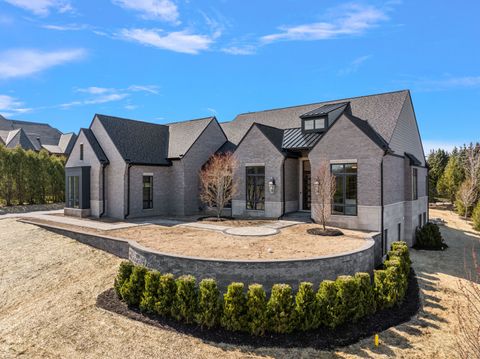 4848 PINNACLE Boulevard Oakland Charter Township Oakland MI 48306