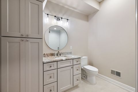 A home in OaklandCharterTownship_Oakland