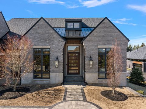 A home in OaklandCharterTownship_Oakland