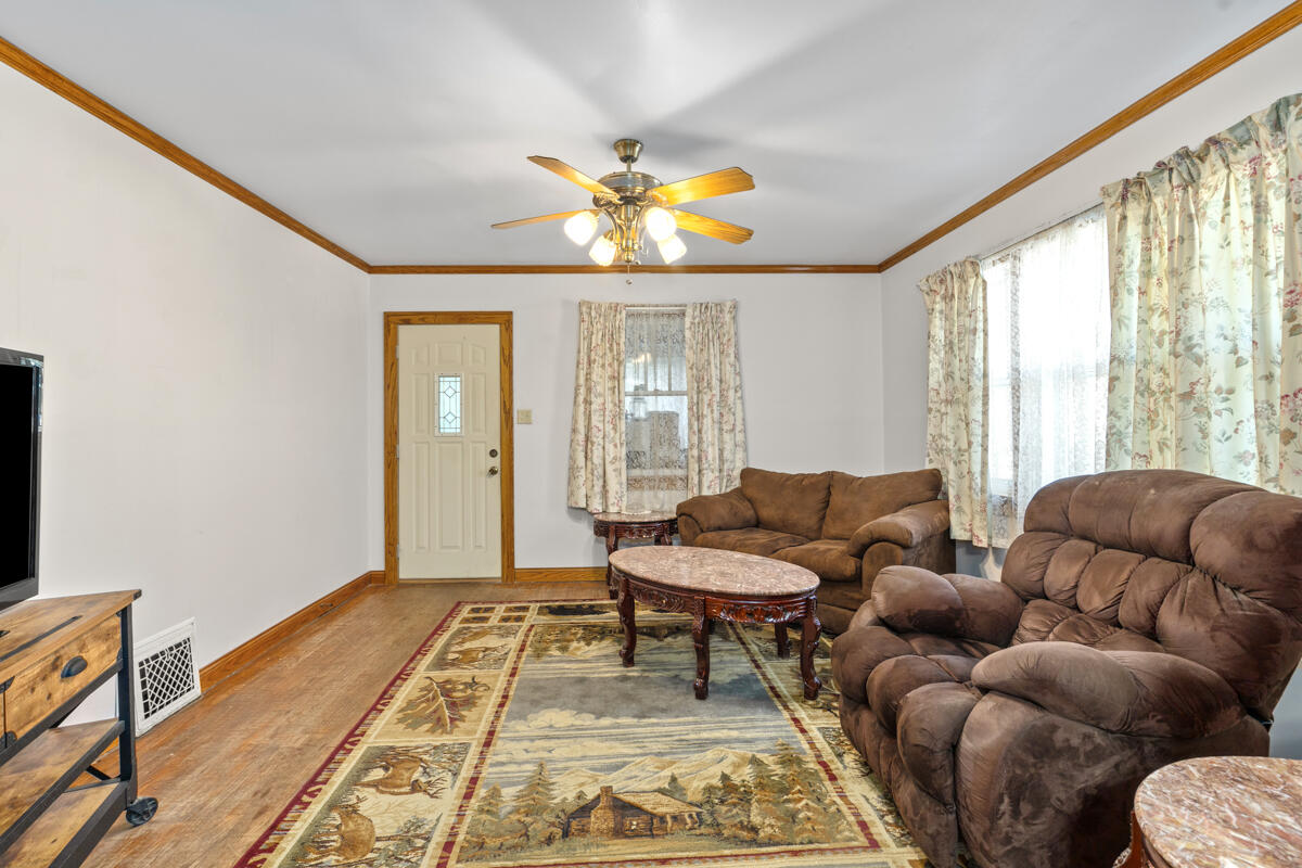 1119 Columbus Avenue