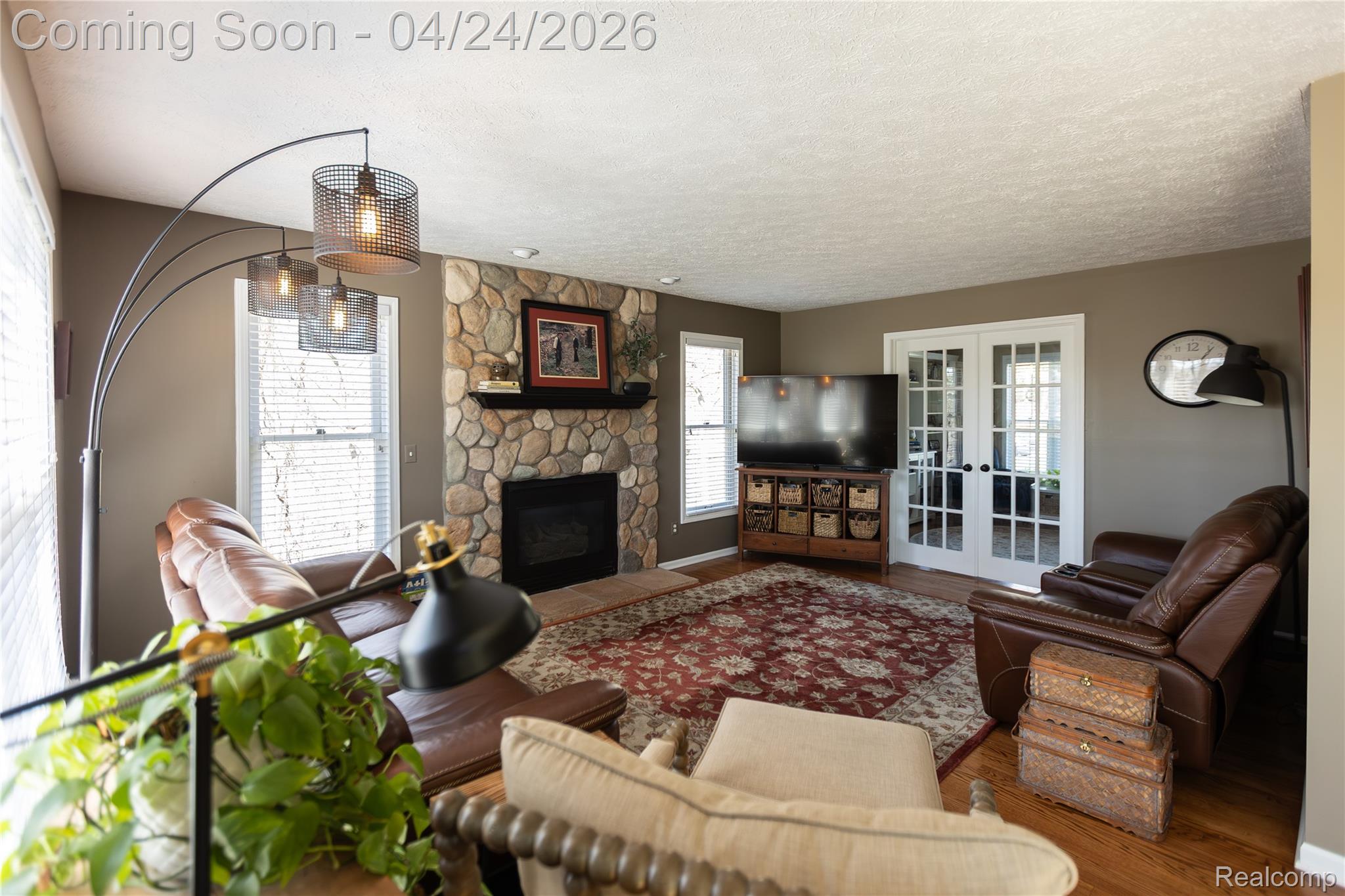 7988 Hillside Lakes Drive