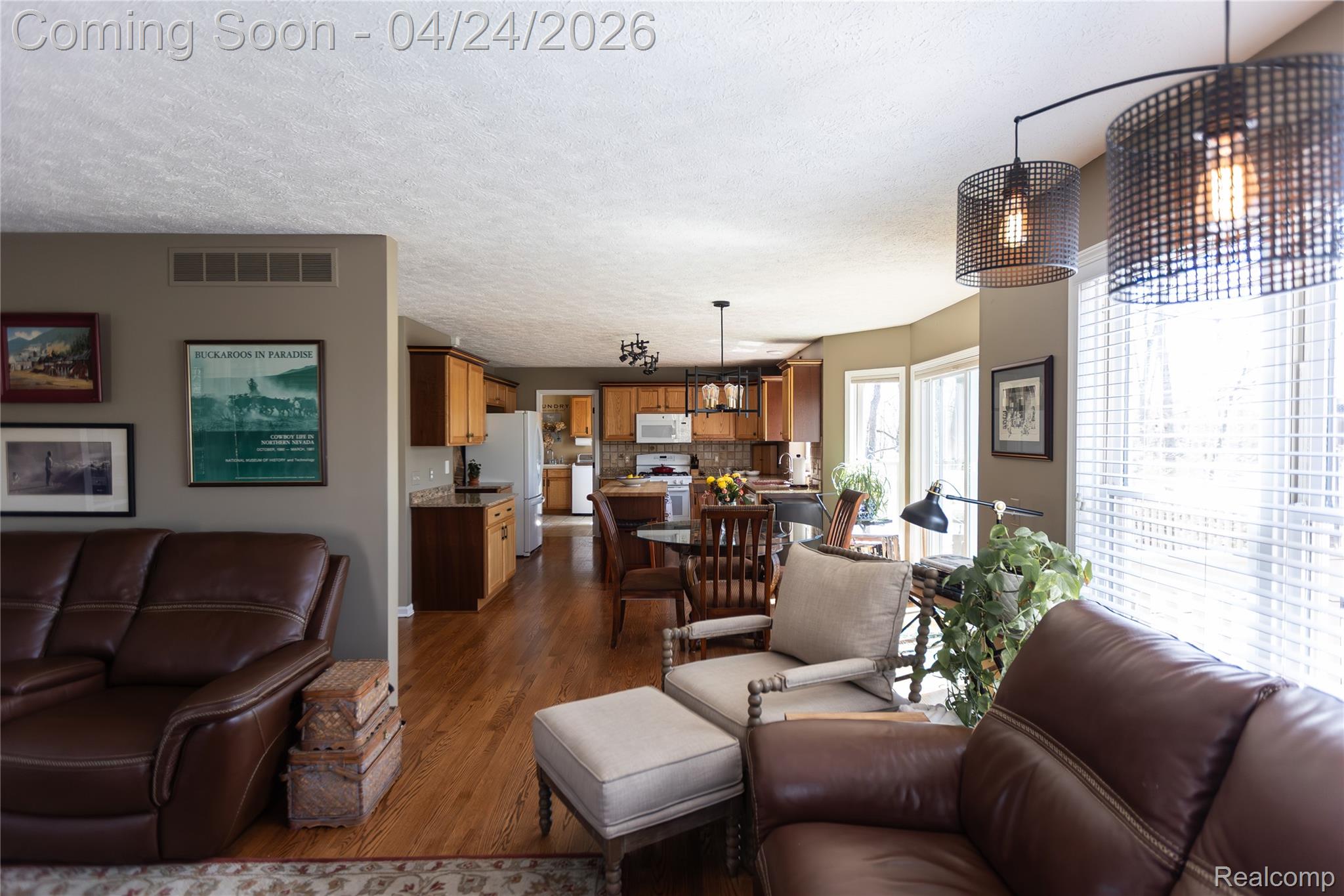 7988 Hillside Lakes Drive