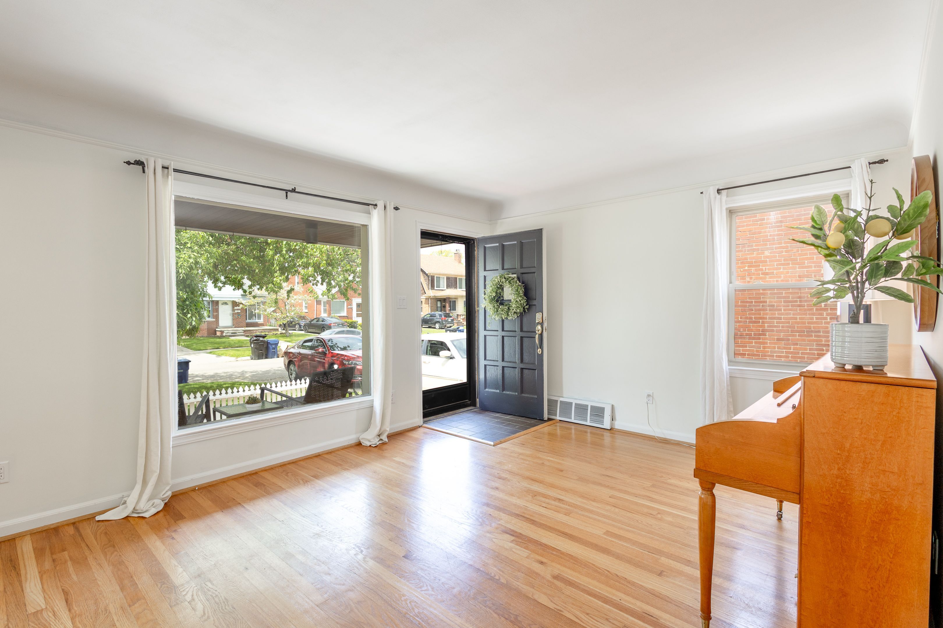 11354 ROCKLAND