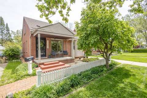 11354 ROCKLAND Redford Charter Township Wayne MI 48239