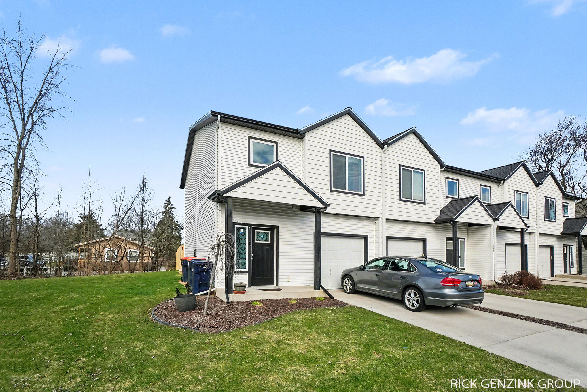 392 Harbor Town Court 4