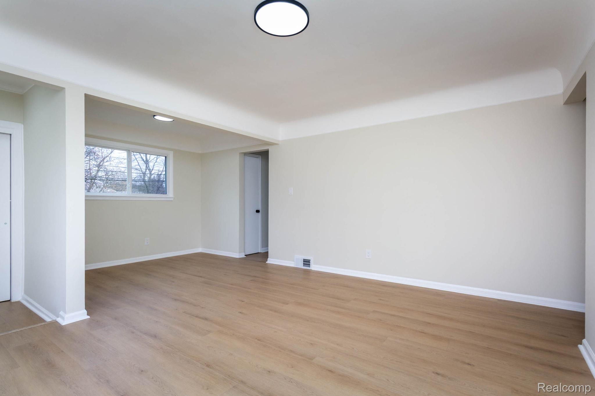 29940 Commonwealth Street