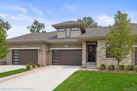 7477 Gramercy Circle 17 West Bloomfield Charter Township MI 48322