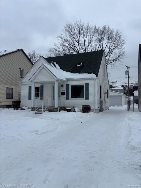 Photo of 2026 Harwood Avenue, Royal Oak City, MI 48067 (MLS # 20261026987)