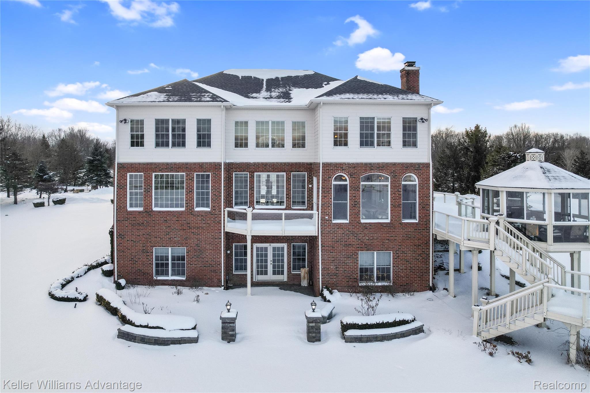 3860 S Shoreline Drive