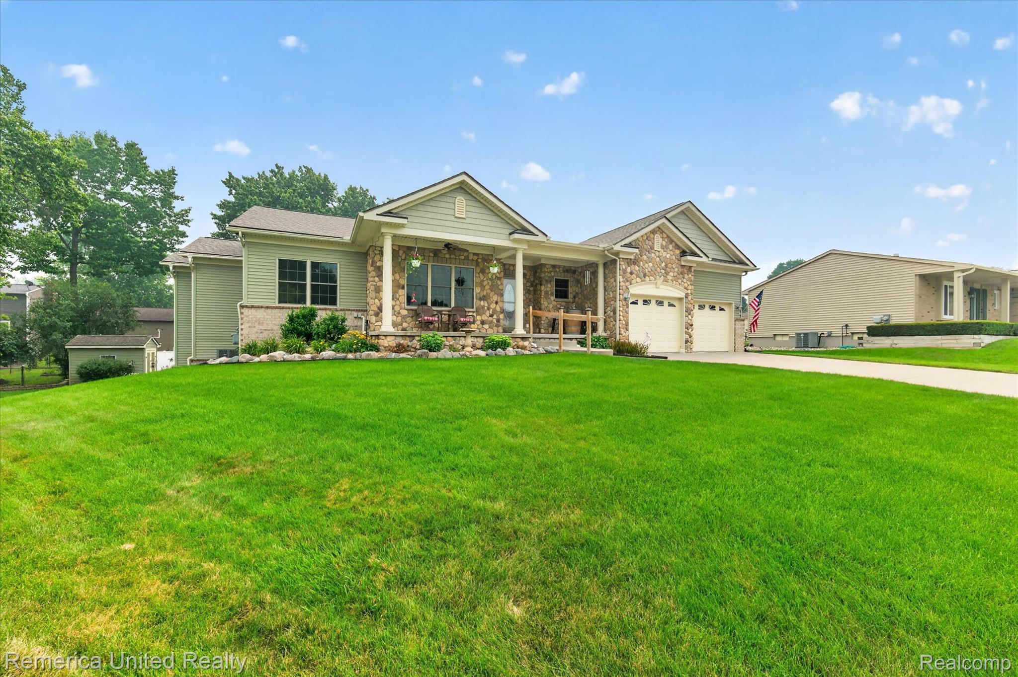 6169 Bay Court