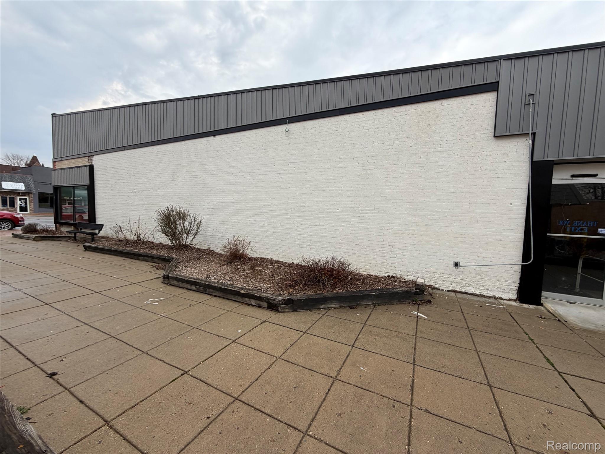 4238 Main Street