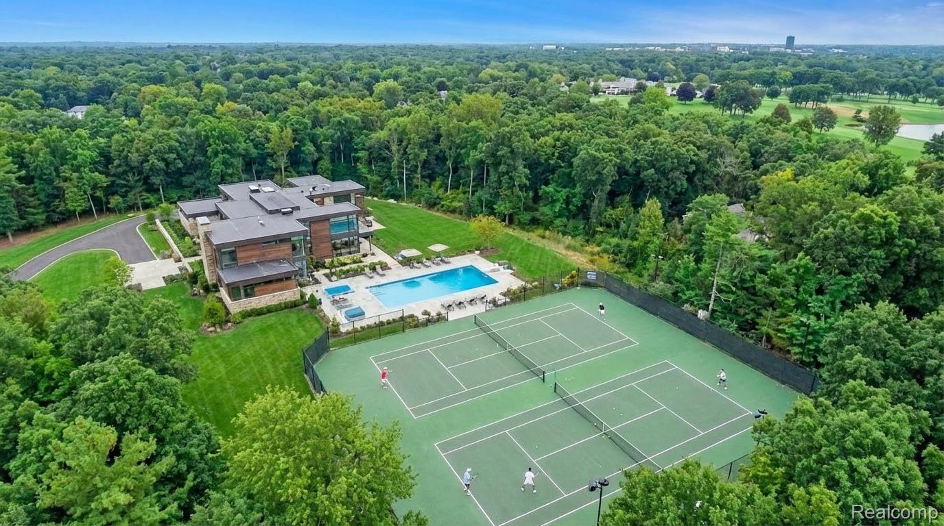 32500 Rockridge Lane