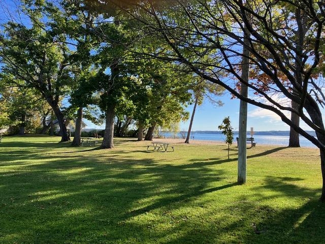 8886 Cedar Creek Drive