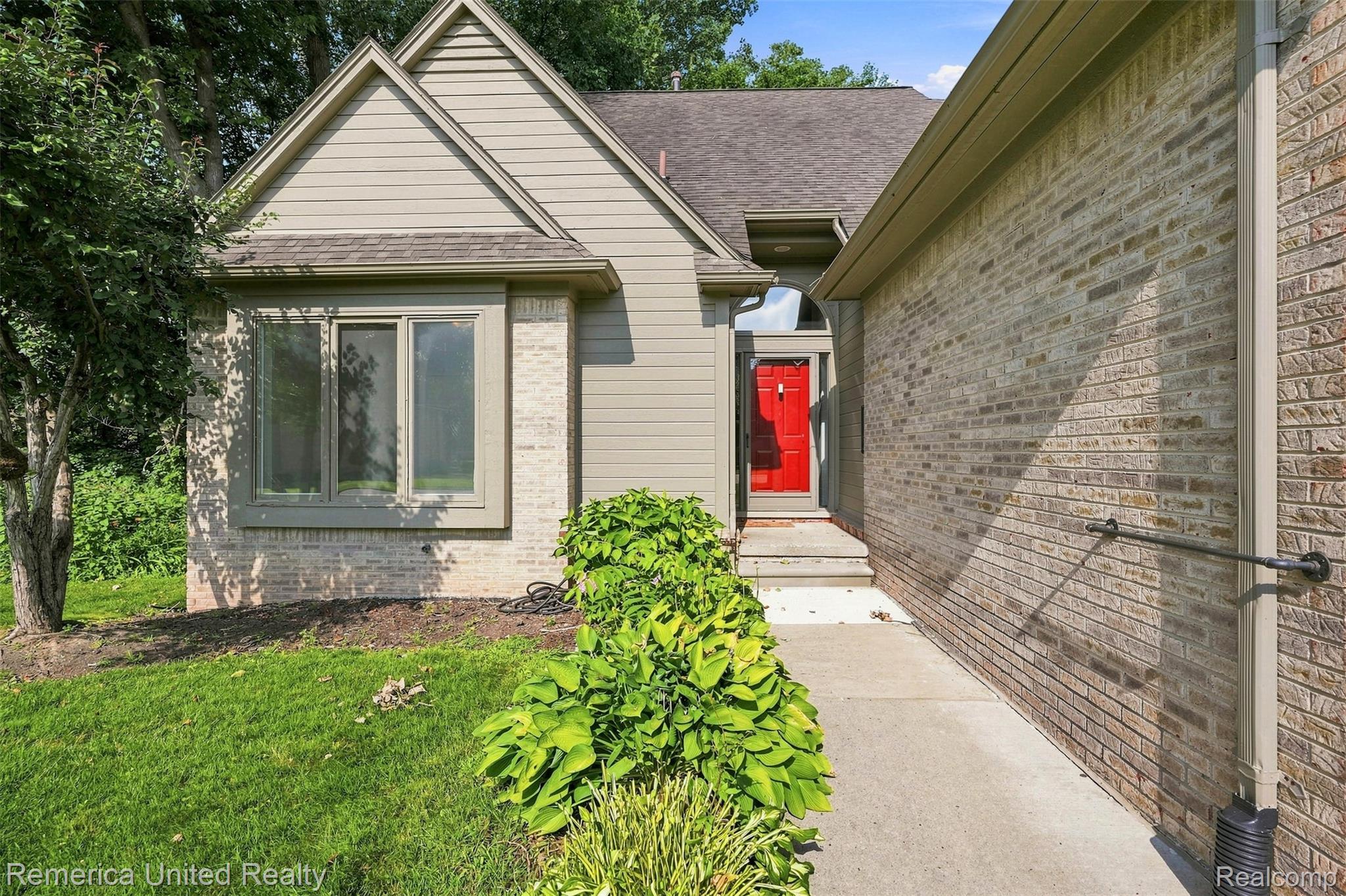 24597 Edgewood Drive