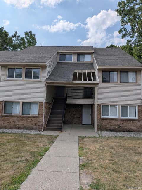 Photo for 2819 Davison Avenue 229