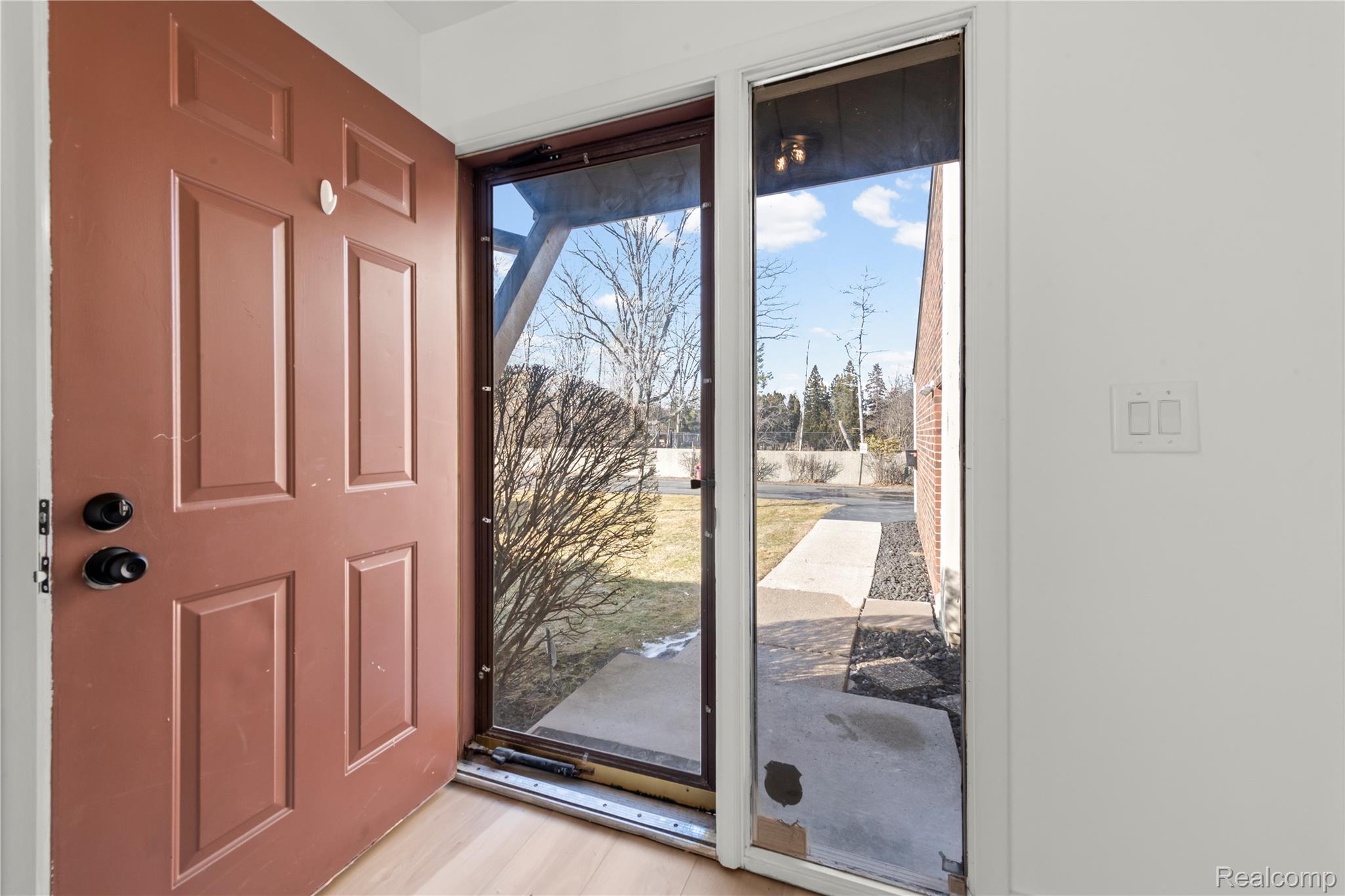 25033 Woodvale Drive N