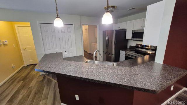 5203 Chesapeake Circle