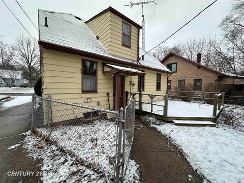 Tiny photo for 721 Frank Street, Flint City, MI 48504 (MLS # 5050197594)