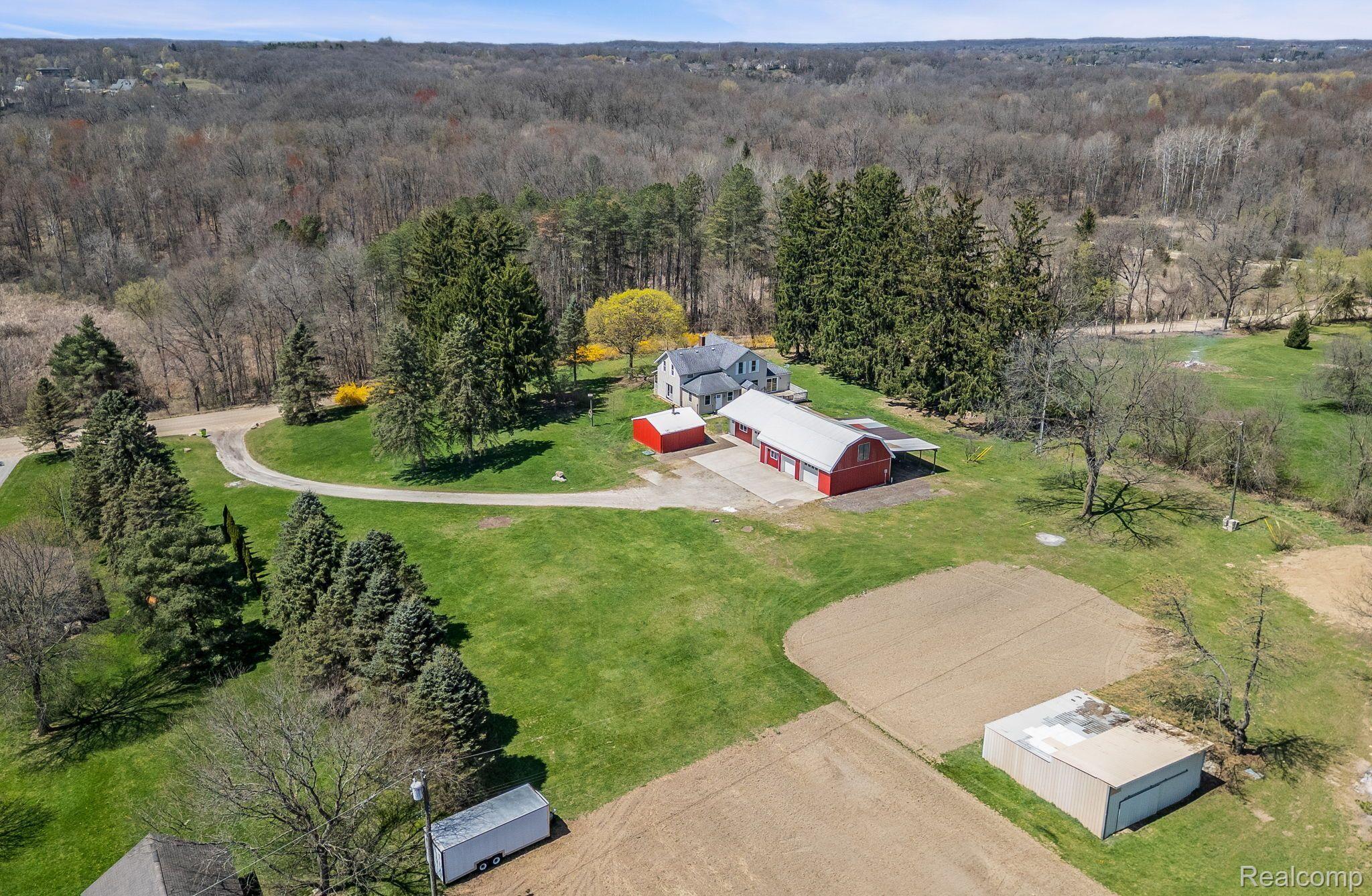 1652 WEAVER Road