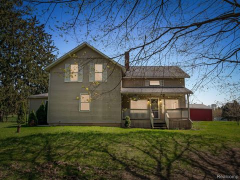 1652 WEAVER Road Milford Charter Township MI 48381