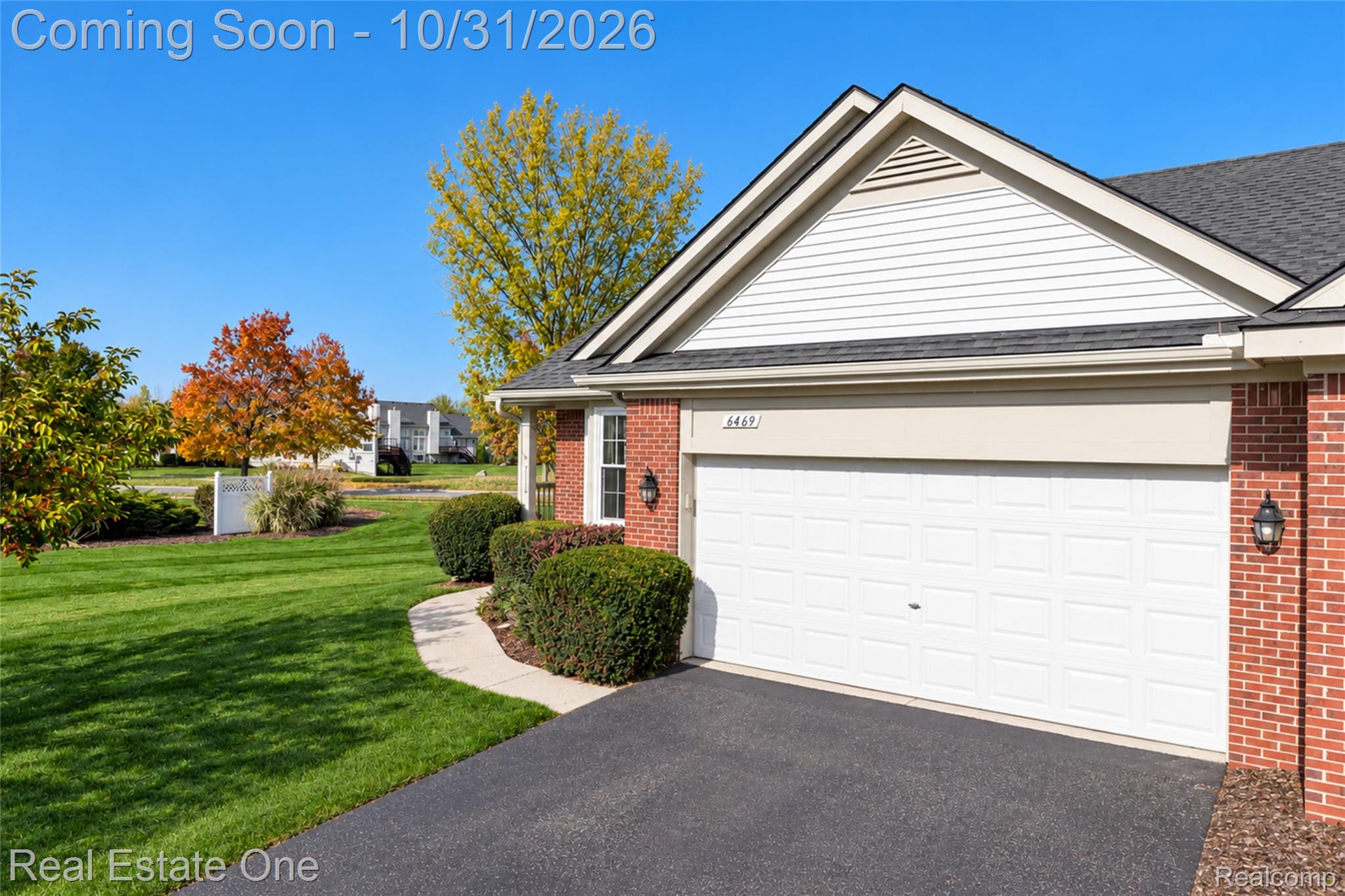 6469 Club Court E 1