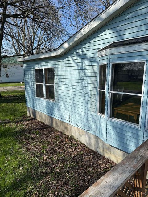 205 N catherine Street Ithaca City MI 48847