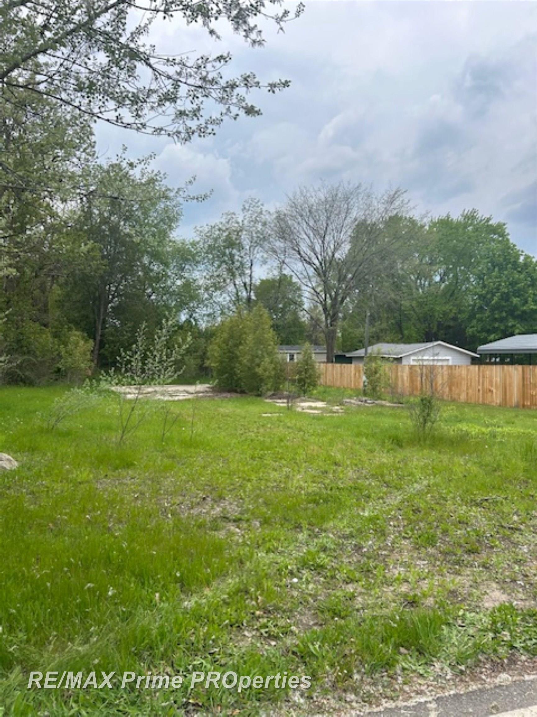 418 Locust Street