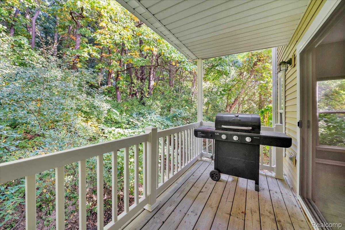 Brighton City, Michigan 48116, United States, 3 Bedrooms Bedrooms, ,4 BathroomsBathrooms,Residential,Active,209917