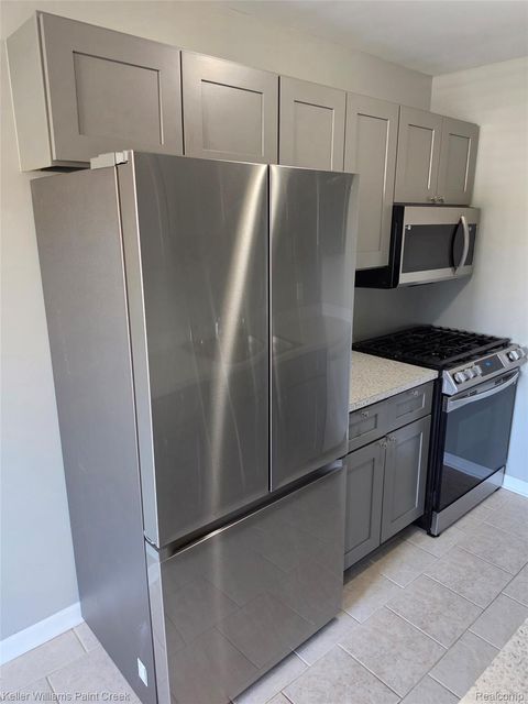 Tiny photo for 17438 Utica Oaks Lane #16, Roseville City, MI 48066 (MLS # 20261020379)