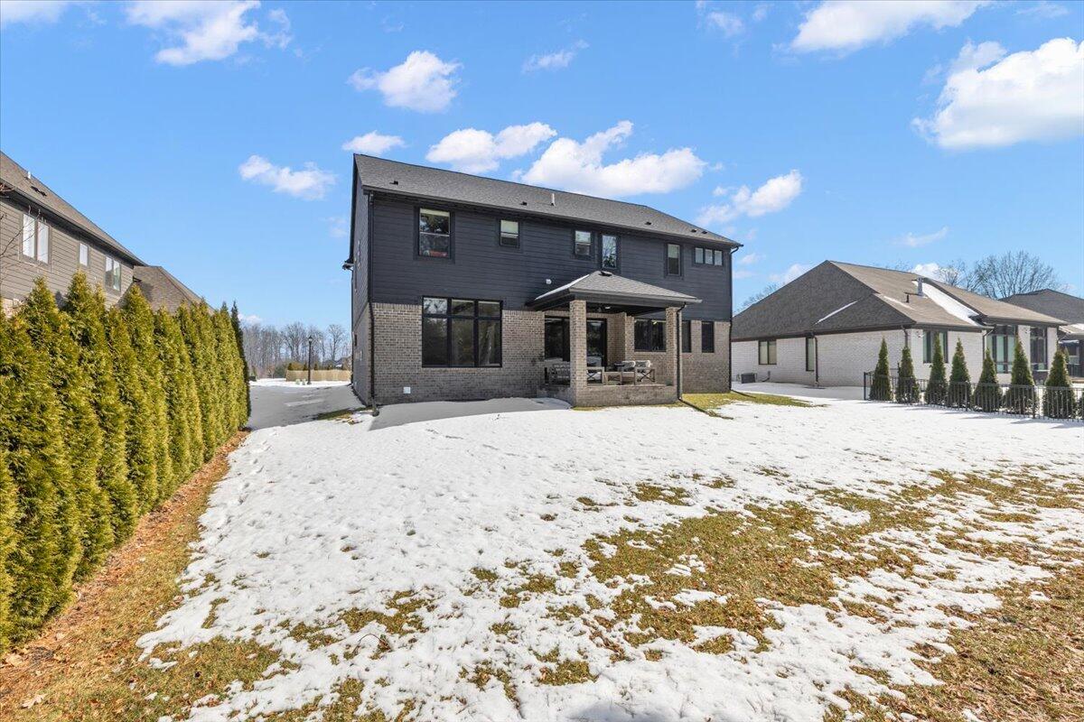 52801 Royal Park Avenue