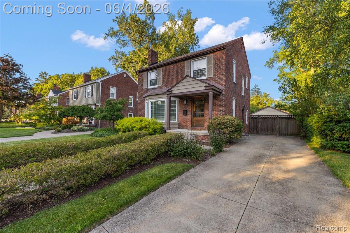 1512 Edgewood Drive