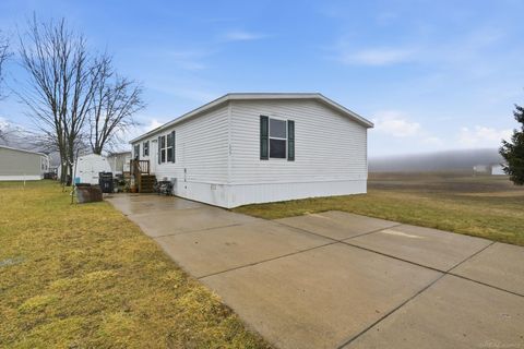 1829 Ponderosa Avenue Columbus Township MI 48063