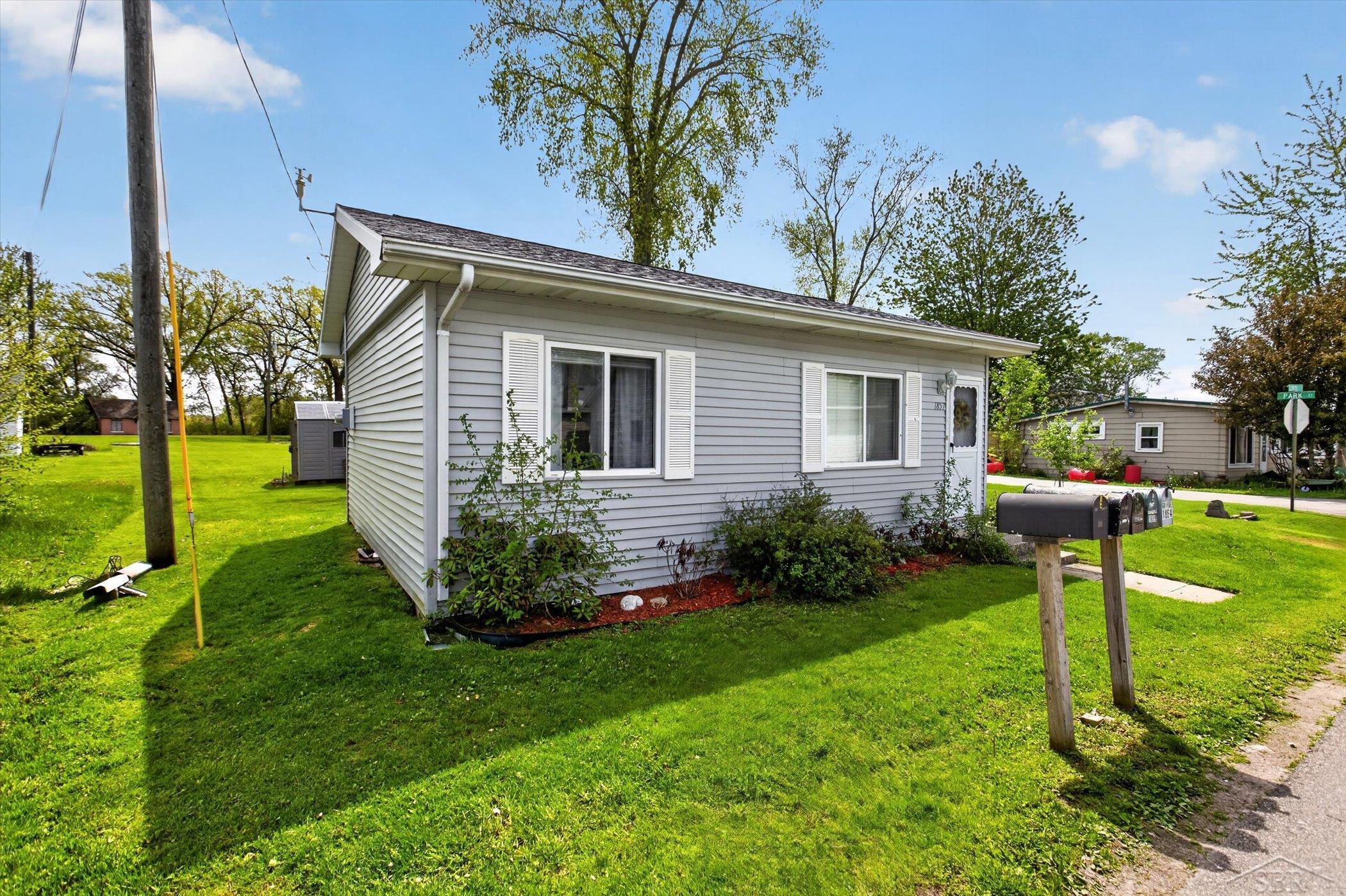 1857 Center Road