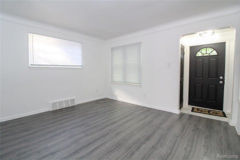 Tiny photo for 18244 Faust Avenue, Detroit City, MI 48219 (MLS # 20261069438)