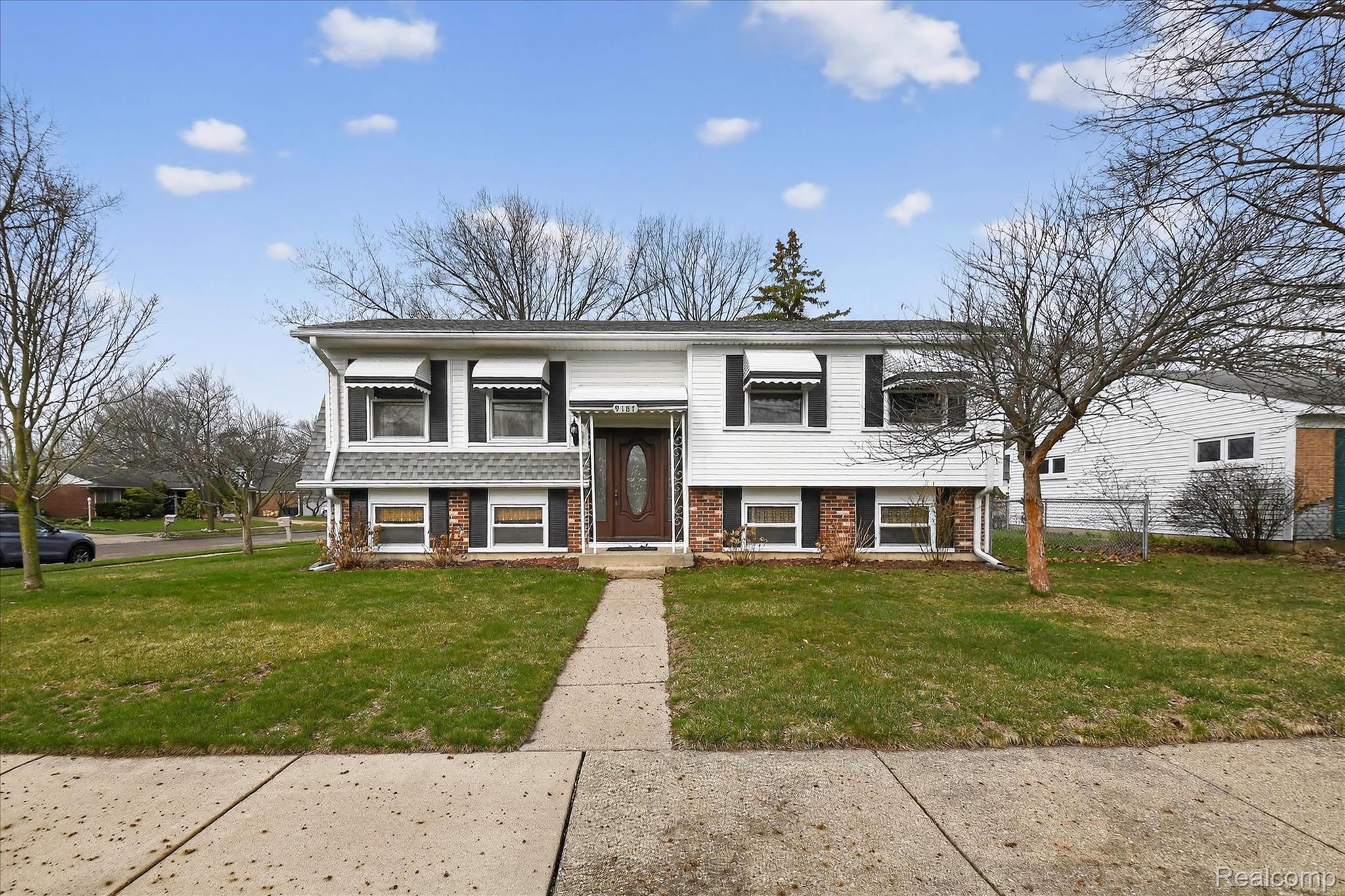 9187 N Sheldon Road
