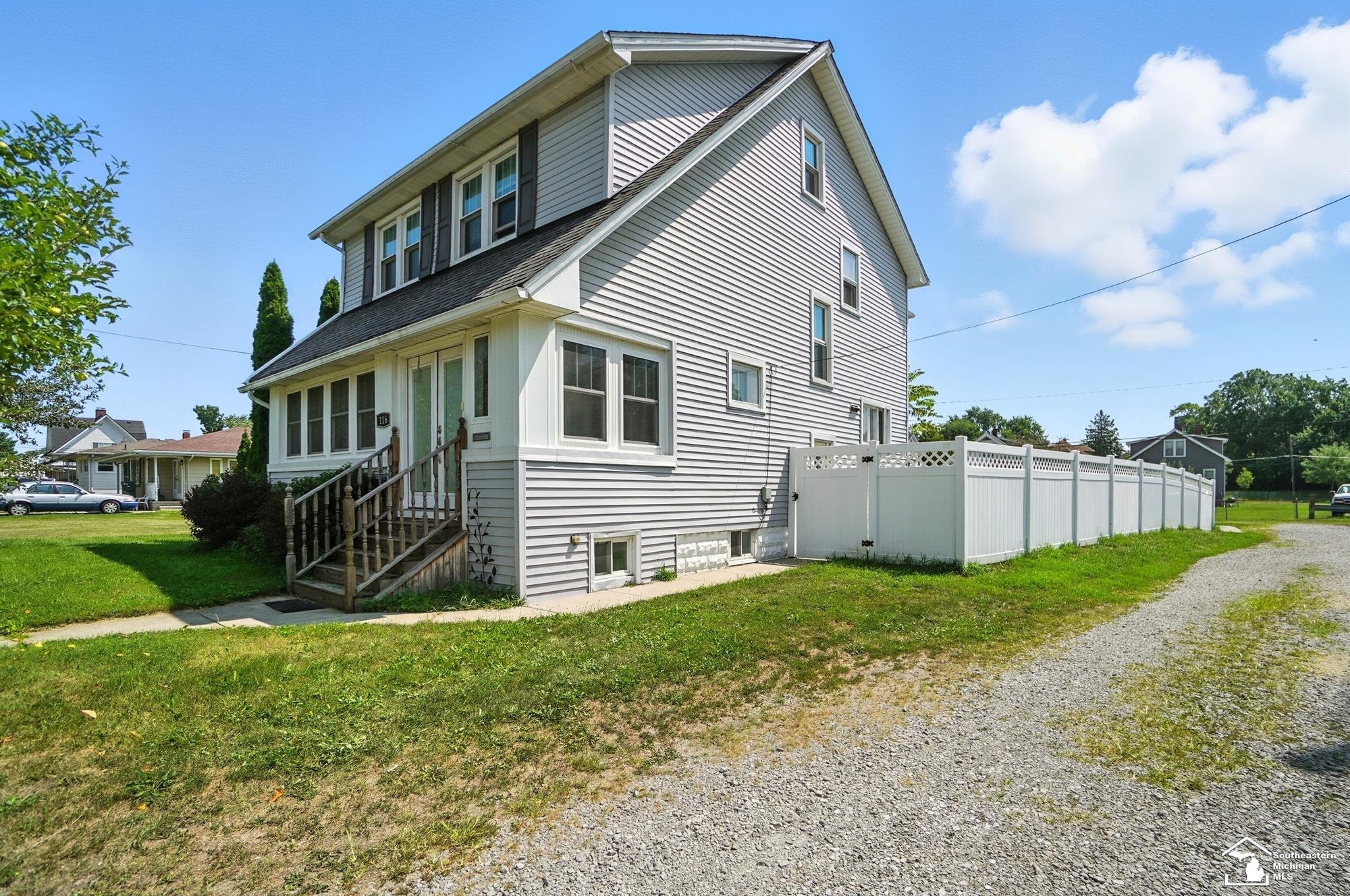 116 N Roessler St Street