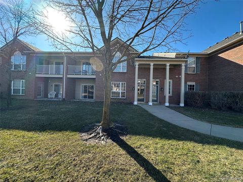 13106 Chesapeake Circle Walled Lake City MI 48390